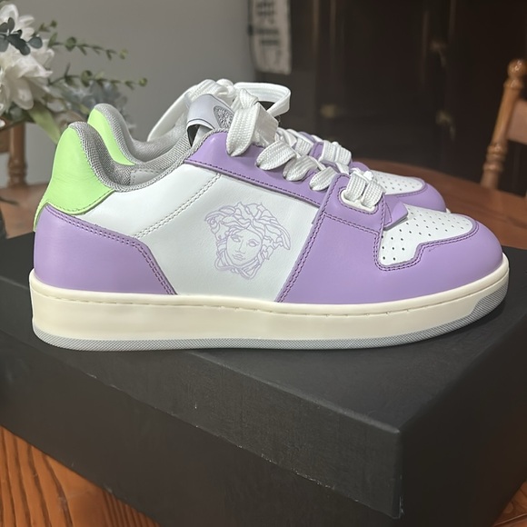 NEW Versace Medusa Violet/White Women’s Sneakers - Picture 5 of 9